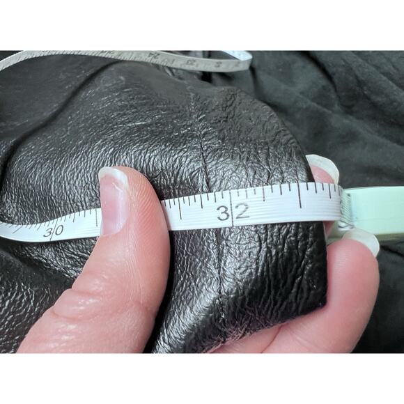 Vintage 90s Y2k Black Soft Leather Coat Cinched Waist Mid Length Sz 16 Faux Fur - Picture 15 of 16